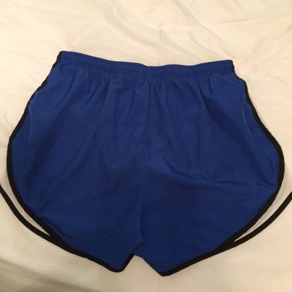 Nike Shorts - Picture 2 of 3